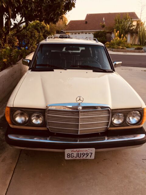 1985 Mercedes-Benz 300-Series - photo 6