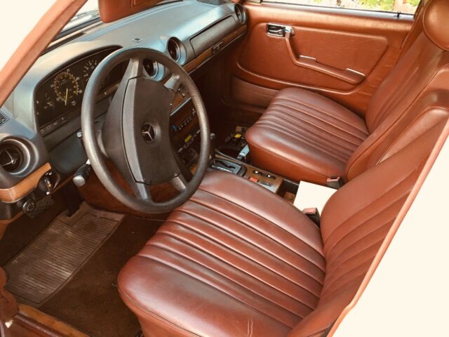 1985 Mercedes-Benz 300-Series - photo 8