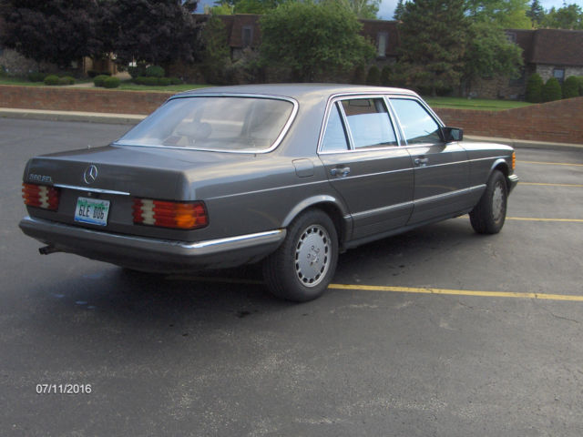 1985 Mercedes-Benz 300-Series 380 SEL - photo 2