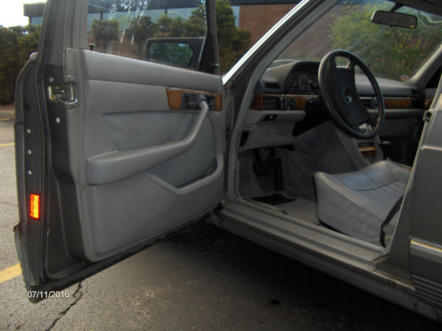 1985 Mercedes-Benz 300-Series 380 SEL - photo 7