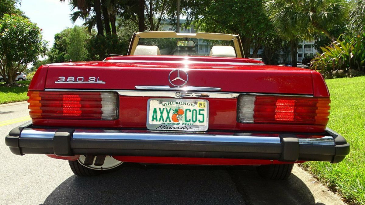 1985 Mercedes-Benz SL-Class ROADSTER - photo 9