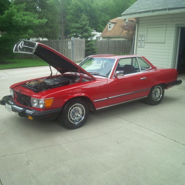 1985 Mercedes-Benz SL-Class Base Convertible / Hardtop 2-Door Roadster 1985 Mercedes-Benz SL-Class SL