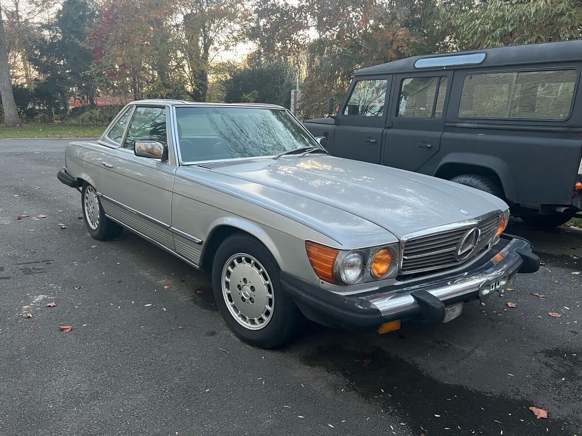1985 Mercedes-Benz SL-Class Grey RWD Automatic SL 1985 Mercedes-Benz SL-Class SL