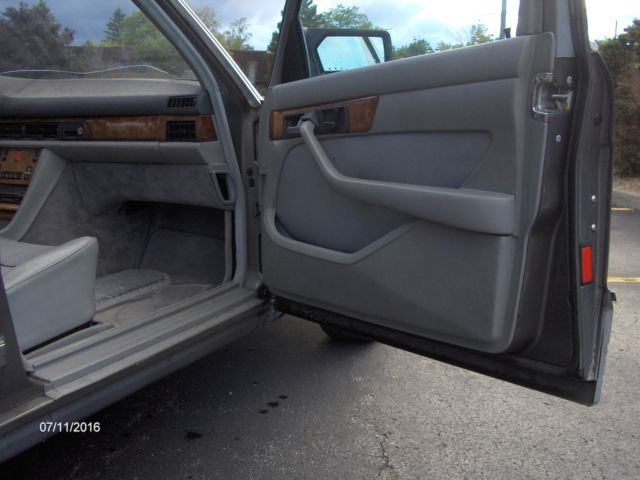 1985 Mercedes-Benz 300-Series 380 - photo 8