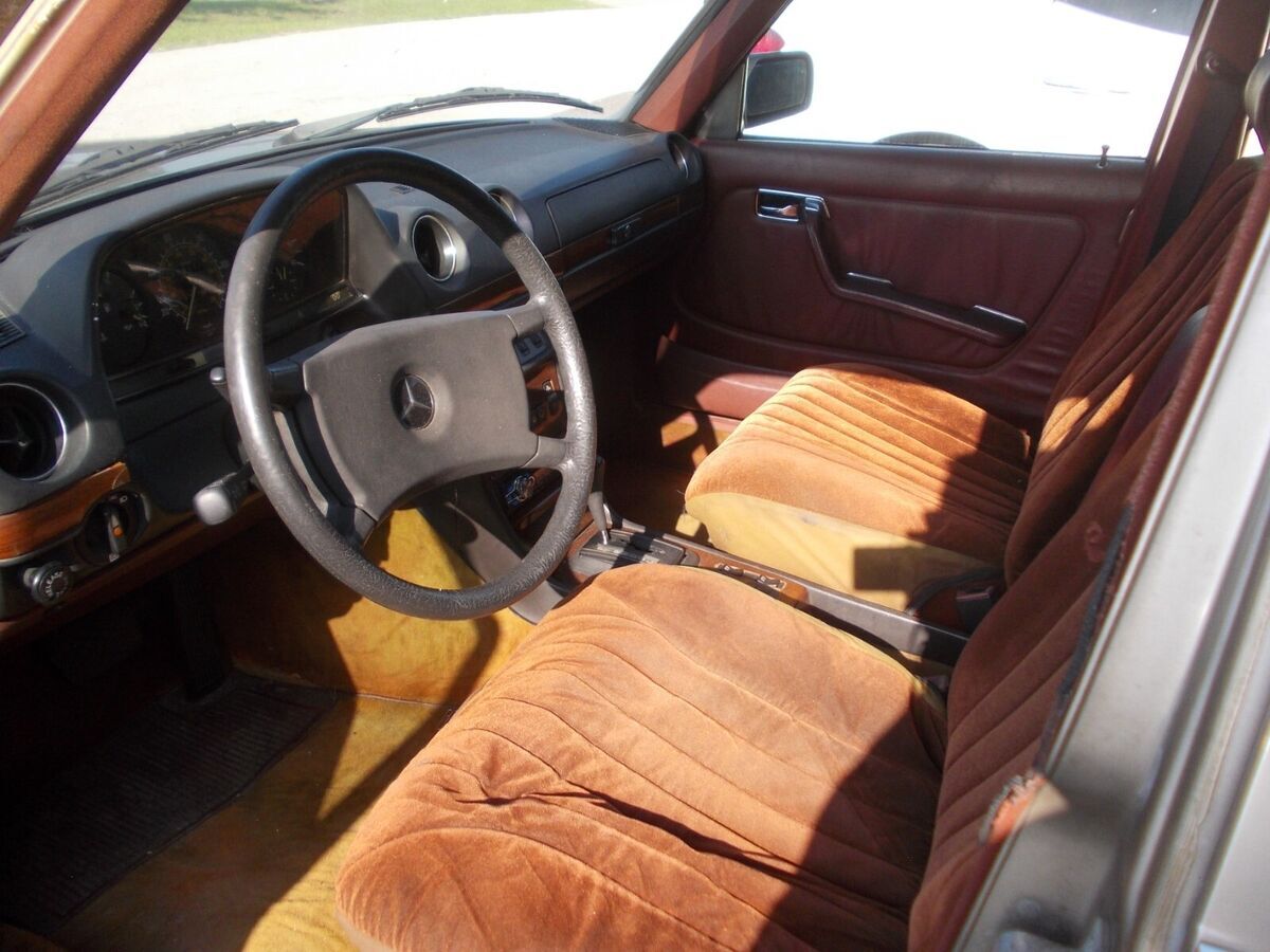 1985 Mercedes-Benz 300-Series - photo 3