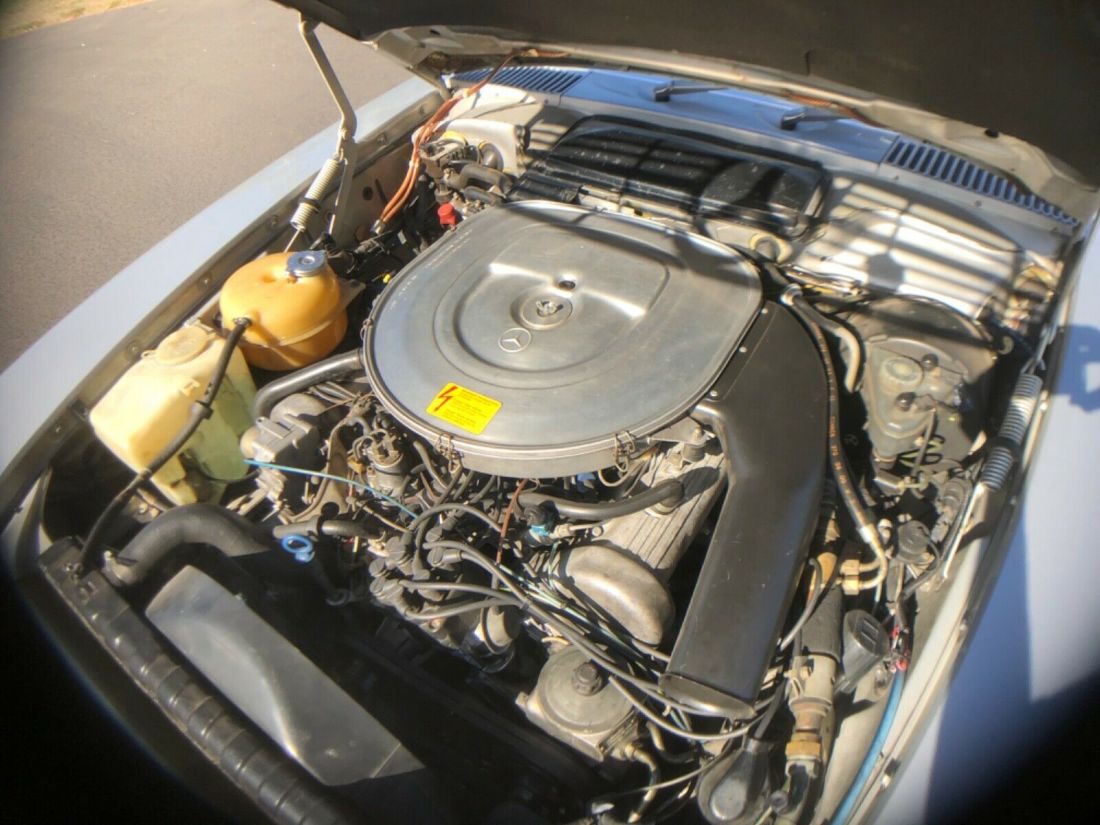 1985 Mercedes-Benz SL-Class 380SL R107 Roadster Convertible - photo 13