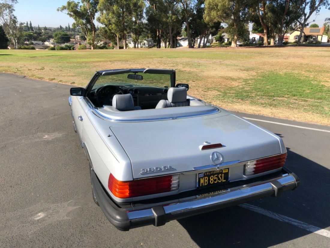 1985 Mercedes-Benz SL-Class 380SL R107 Roadster Convertible - photo 2