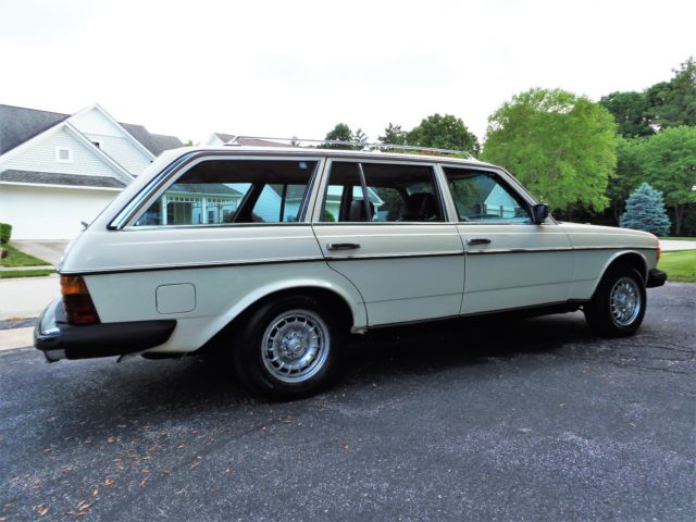 1985 Mercedes-Benz 300-Series ULTRA RARE*SURVIVOR*NO RESERVE* - photo 9