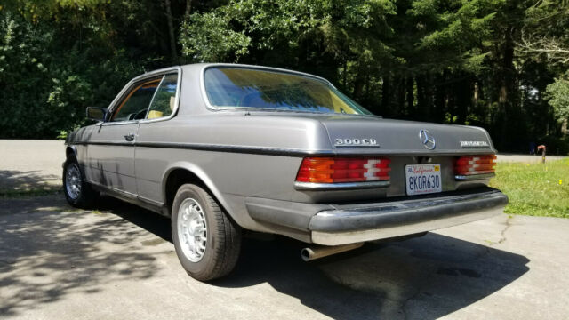 1985 Mercedes-Benz 300-Series - photo 2