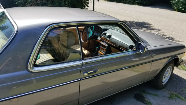 1985 Mercedes-Benz 300-Series - photo 5