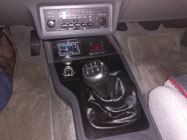 1985 Ford Mustang GT - photo 6