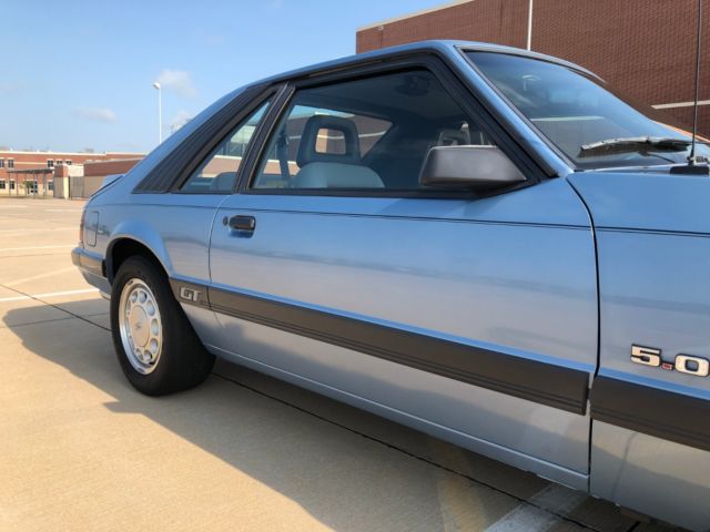 1985 Ford Mustang GT 5.0 - photo 6