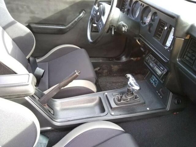 1985 Ford Mustang GT - photo 8