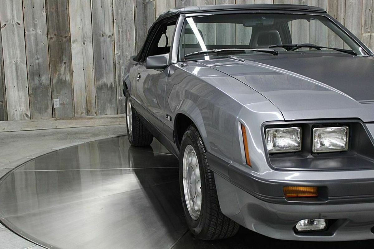 1985 Ford Mustang GT Original 7k Miles 5spd Manual Conv Like New - photo 11