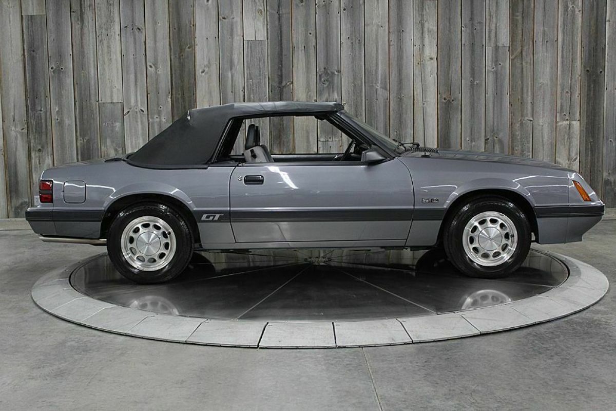 1985 Ford Mustang GT Original 7k Miles 5spd Manual Conv Like New - photo 6