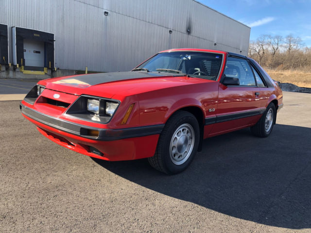 1985 Mustang GT T-top 5spd 1985 Ford Mustang GT
