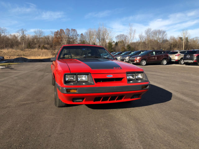 1985 Ford Mustang GT - photo 4