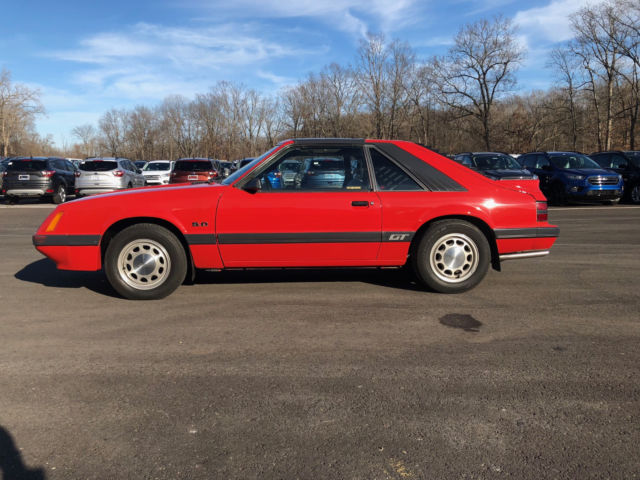 1985 Ford Mustang GT - photo 5