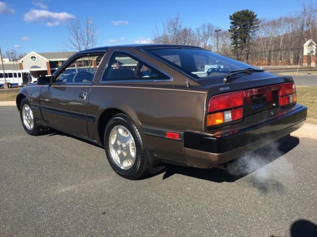 1985 Nissan 300ZX 2+2 - photo 2