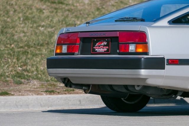1985 Nissan 300ZX Free Shipping Until January 1 - photo 9