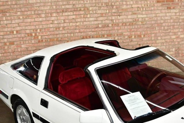 1985 Nissan 300ZX COUPE 2+2 SEATS 5-SPEED MANUAL RED CLOTH POWER WIN - photo 9