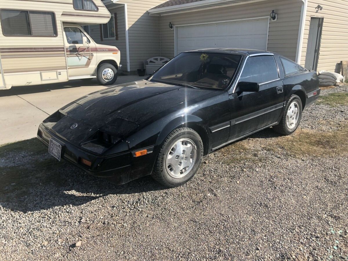 1985 Nissan 300ZX Coupe Black RWD Manual 1985 Nissan 300ZX