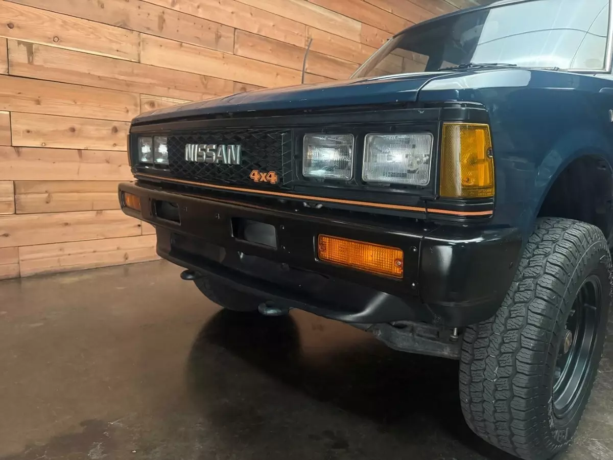 1985 Nissan 720