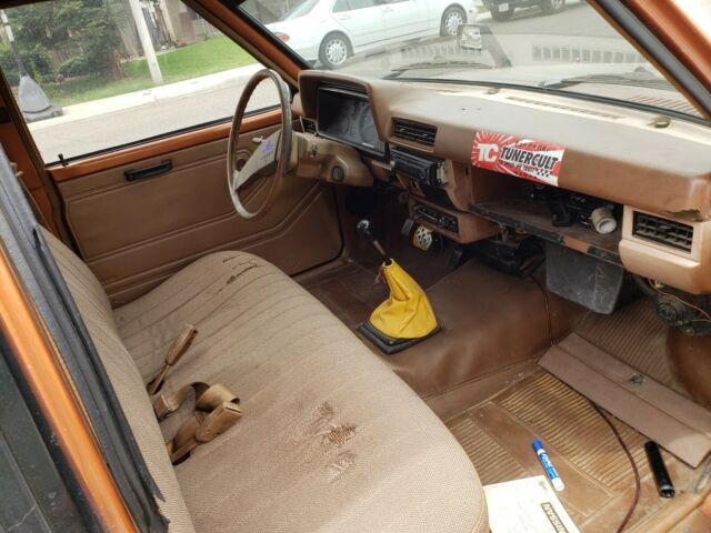 1985 Nissan Other Pickups - photo 4