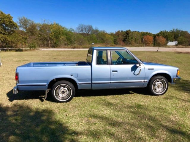 1985 Nissan King Cab 720 DLX - photo 8