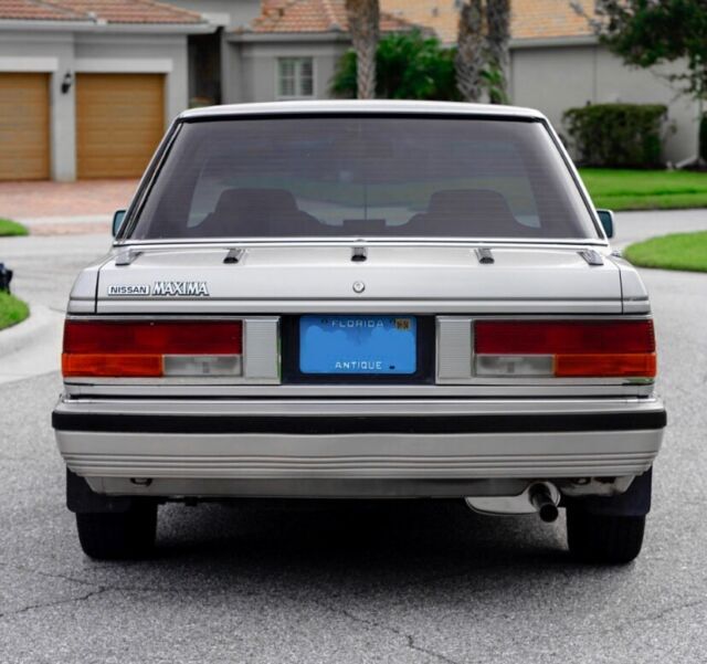1985 Nissan Maxima - photo 4