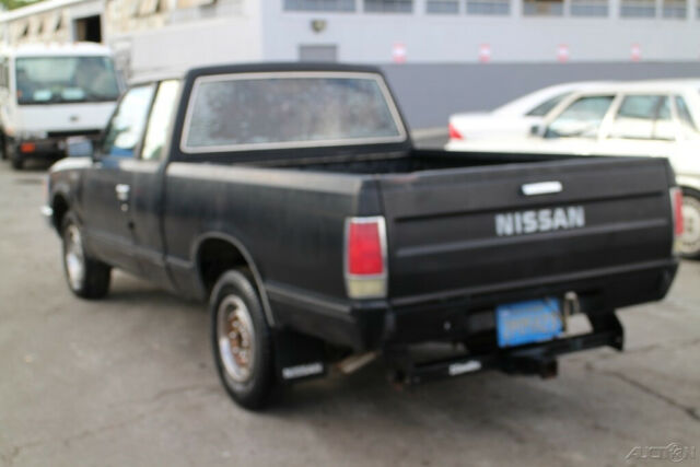 1985 Nissan Pickup - photo 3