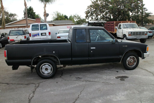 1985 Nissan Pickup - photo 6