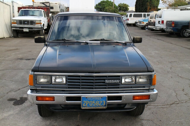 1985 Nissan Pickup - photo 8