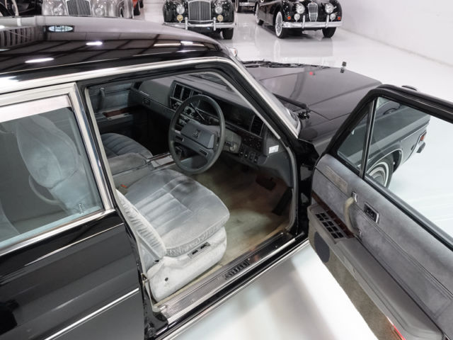 1985 Nissan President Sovereign VIP Luxury Sedan Built for Japanese Elite - photo 6