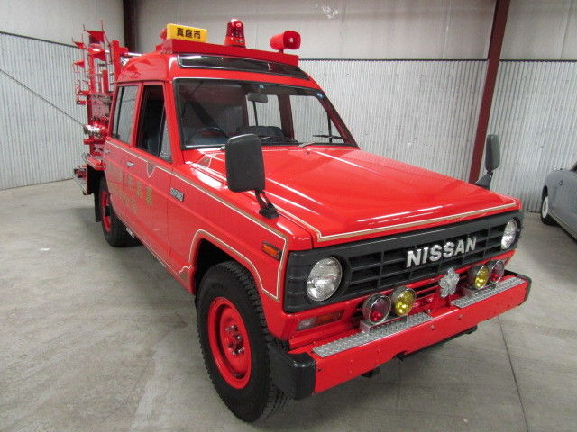 1985 Nissan Other Pickups Firetruck 4WD - photo 3