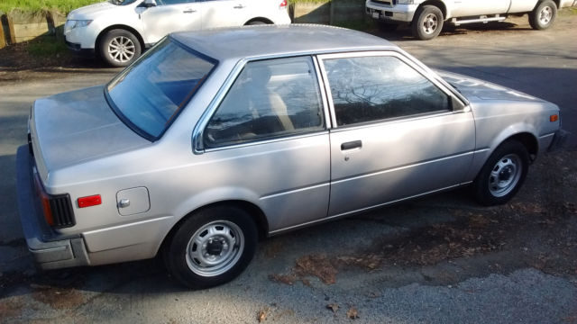 1985 Nissan Sentra 2 door - photo 2