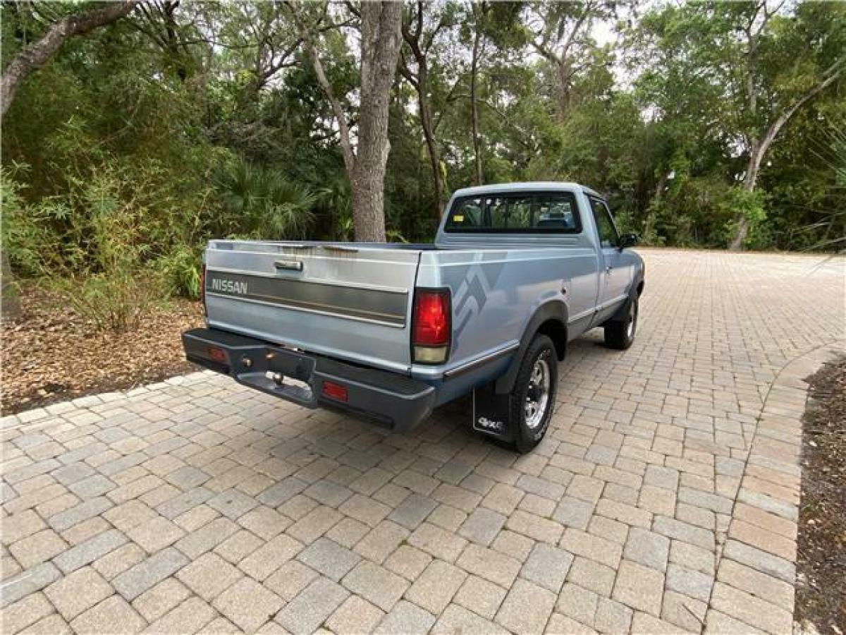 1985 Nissan Other Pickups - photo 10