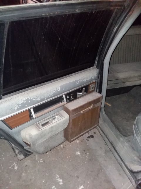 1985 Oldsmobile Ninety-Eight limo - photo 11