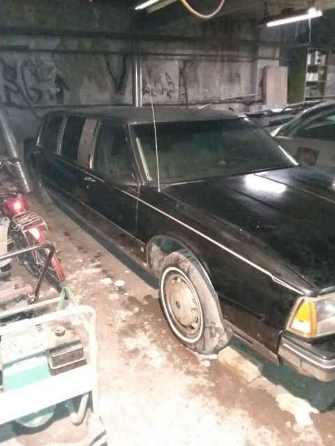 1985 Oldsmobile Ninety-Eight limo - photo 3