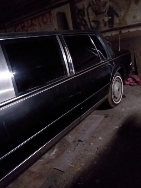 1985 Oldsmobile Ninety-Eight limo - photo 4