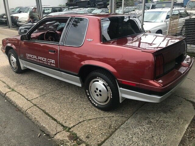 1985 Oldsmobile Cutlass pace car - photo 4