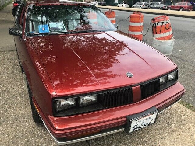 1985 Oldsmobile Cutlass pace car - photo 8