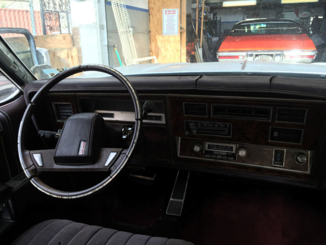 1985 Oldsmobile Custom Cruiser Base Wagon 4-Door - photo 11