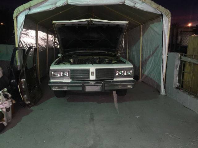 1985 Oldsmobile Custom Cruiser Base Wagon 4-Door - photo 2