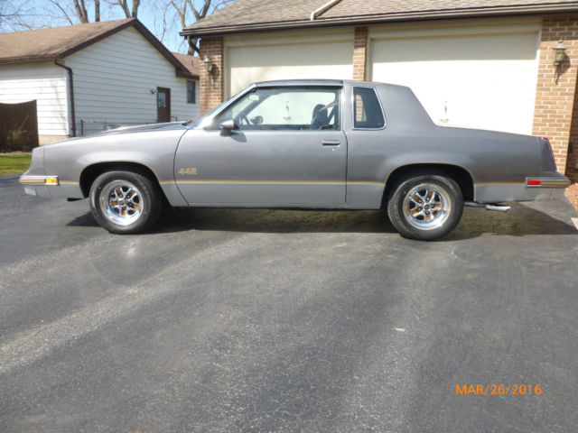 1985 Oldsmobile 442 - photo 2
