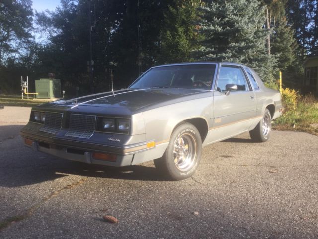 1985 Oldsmobile Cutlass 442 - photo 3