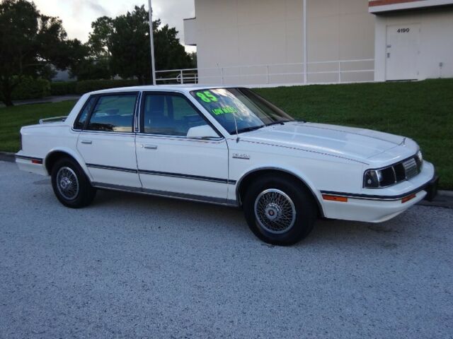 1985 Oldsmobile Cutlass Brougham Sedan - photo 8