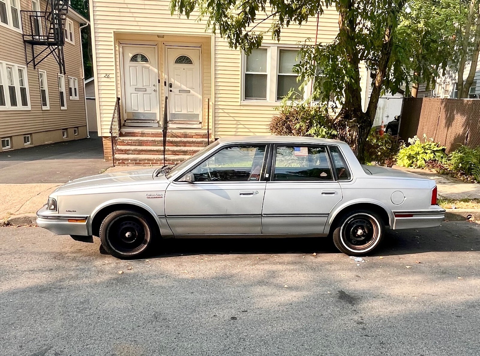 1985 Oldsmobile Cutlass - photo 2