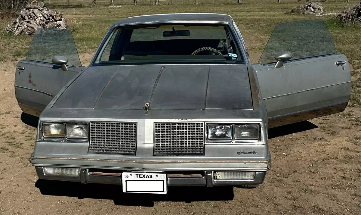 1985 Oldsmobile Cutlass Supreme Brougham 3.8l 1985 Oldsmobile Cutlass