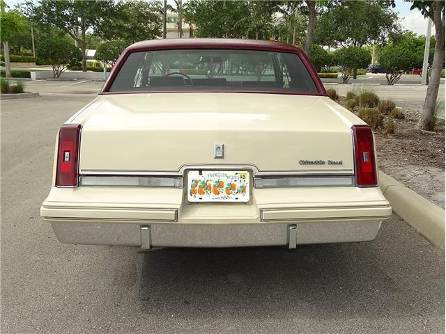 1985 Oldsmobile Cutlass VERY LOW MILES - photo 10
